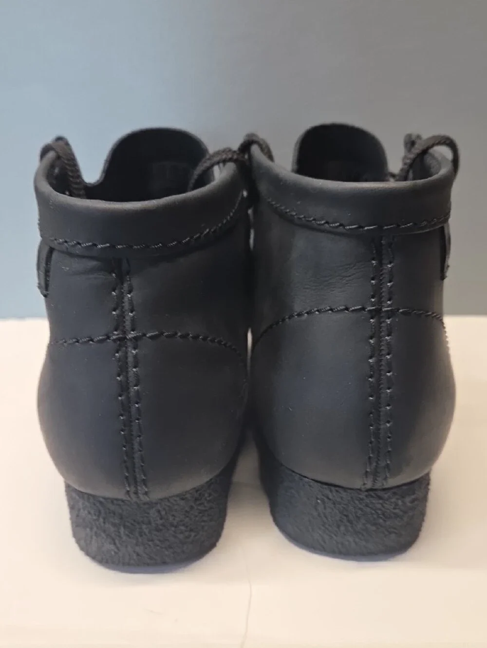 Clarks Men's Black Wallabee Chukka Boots Size 9